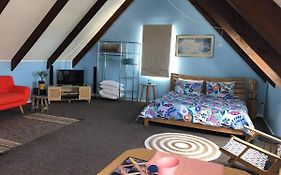 Chez Tiare - The Loft Apartment